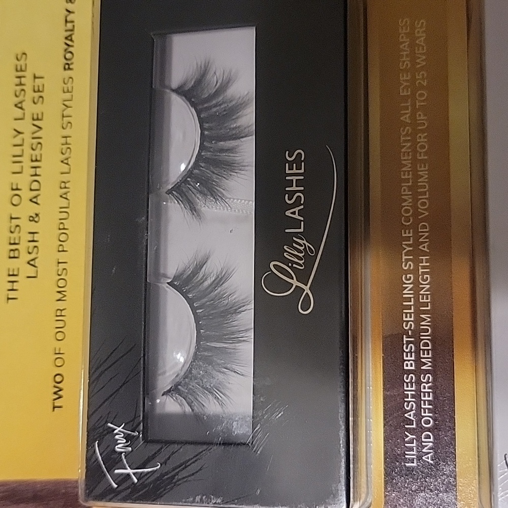 Lilly Lashes Royalty & Miami Set with Adhesive - Picture 3 of 5